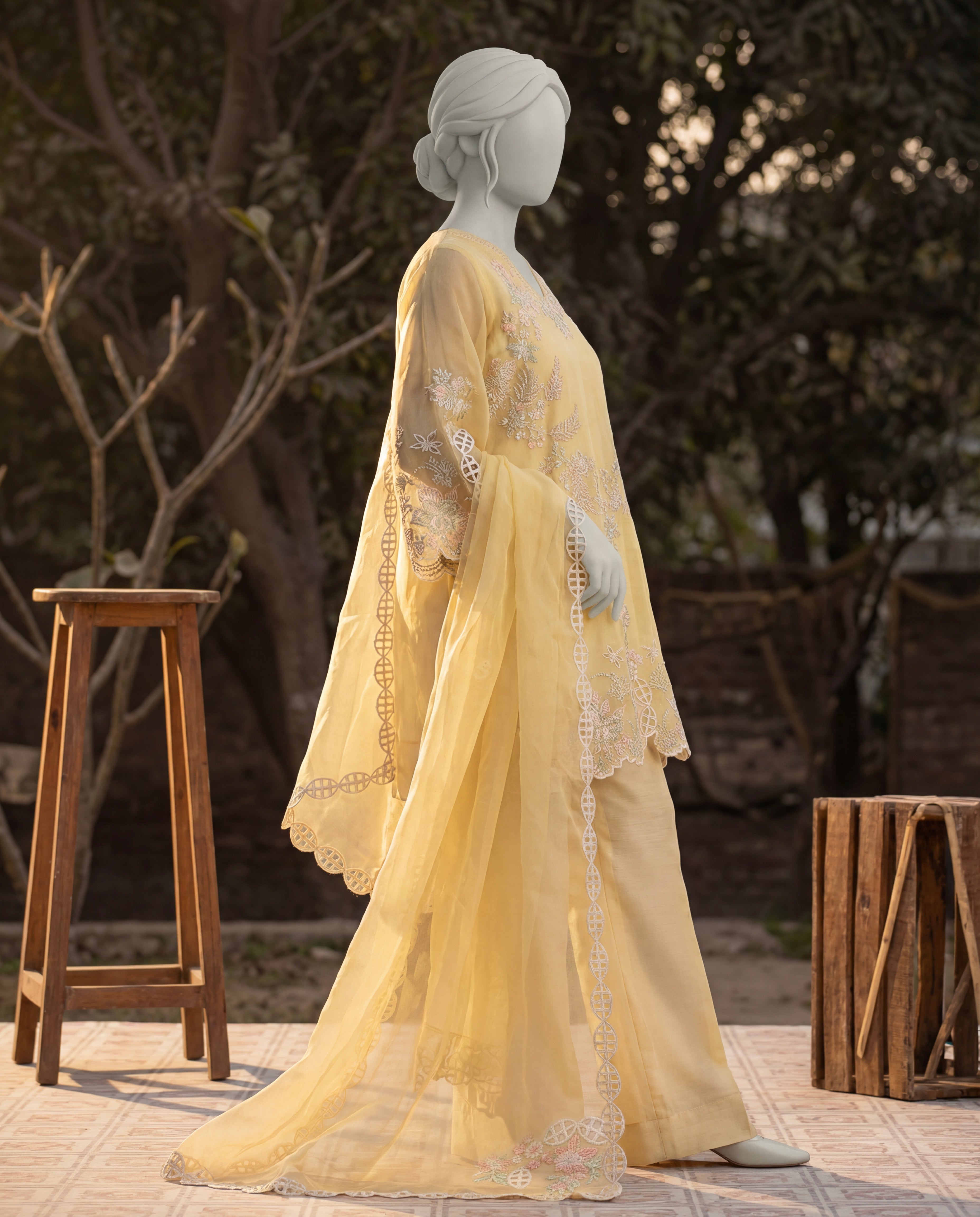 SAVINA - 3 PIECE EMBROIDERY SUIT