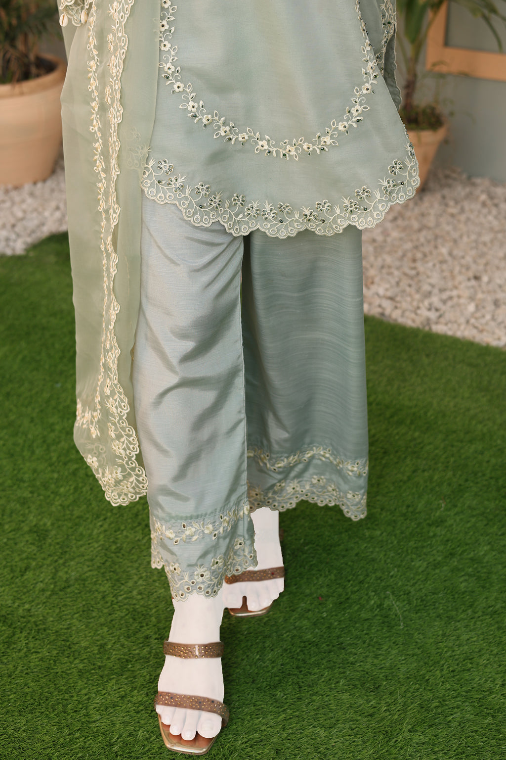 ELARA VL-1-07 Embroidered Organza 3 Piece Suit