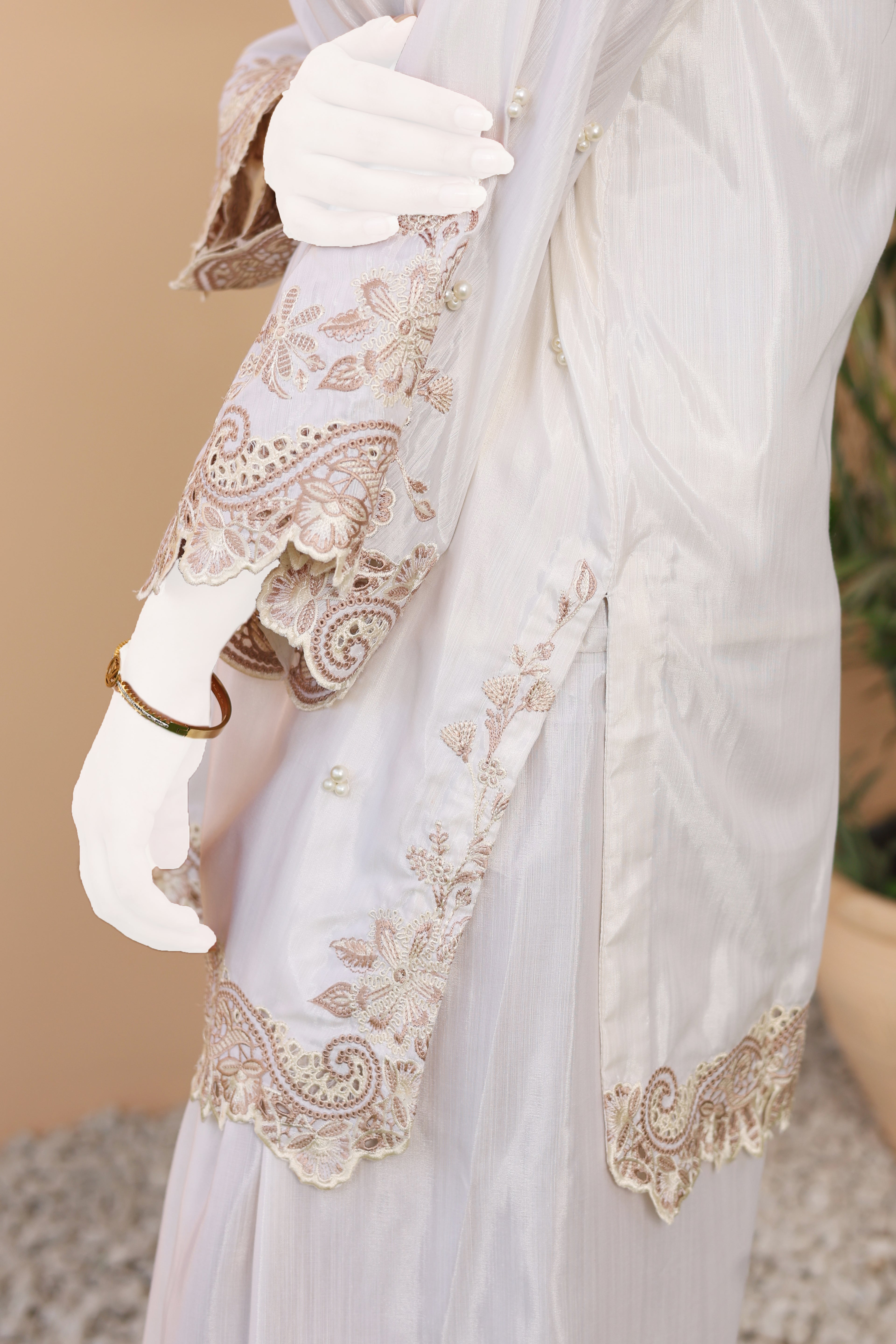 Zimah Semi-Formal 3-Piece Embroidered Pret Suitoduct